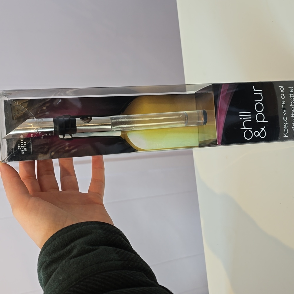 New In Box! Sharper Image Chill & Pour - Picture 4 of 4